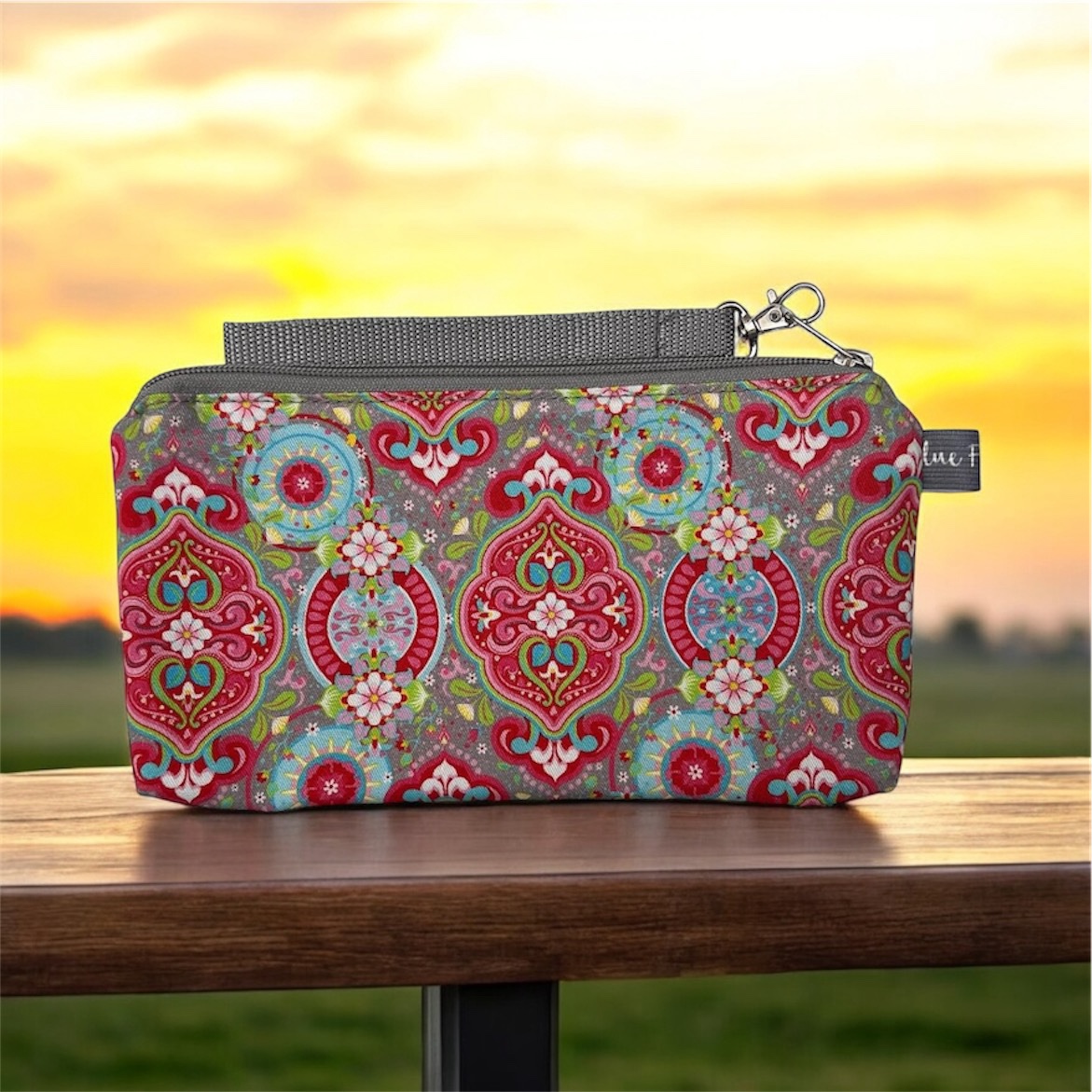 Cosmetic Clutch - Image 7